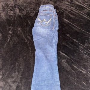 Jeans are in great condition. Smoke Free! Jean type WILLOW. great fit!